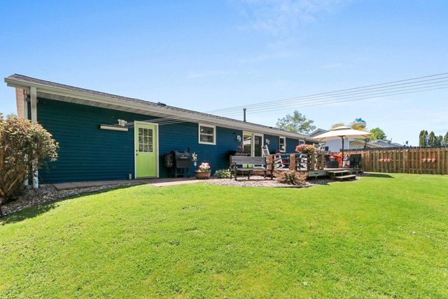 252 GARDEN VIEW LANE, Denmark, WI 54208