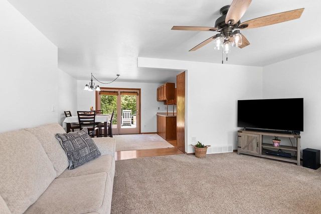 252 GARDEN VIEW LANE, Denmark, WI 54208
