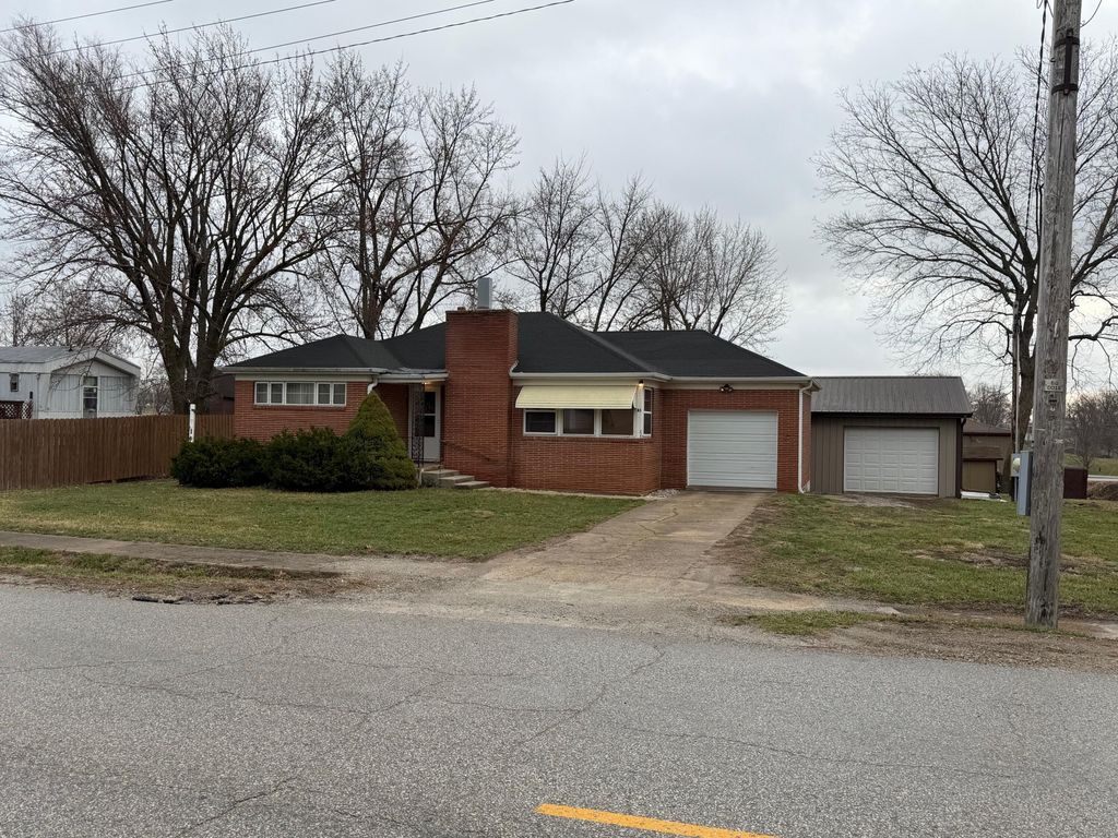 41 OAK ST, Bucklin, MO 64631