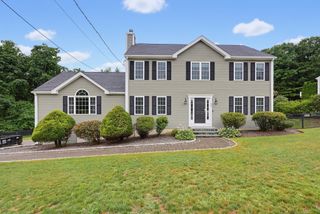 28 Roland Way, Milford, MA 01757