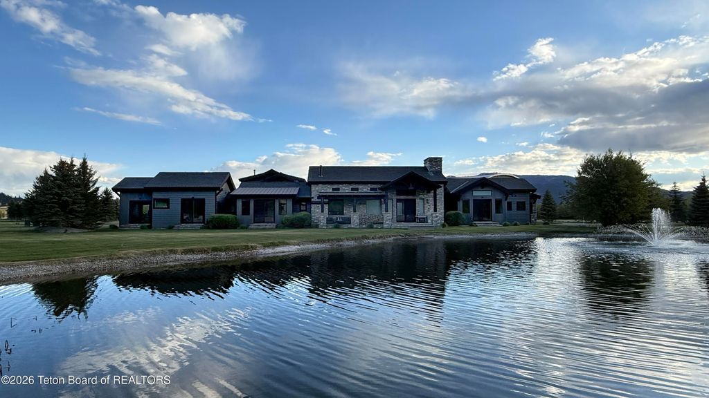48 BRANSON Boulevard, Alpine, WY 83128 photo 2