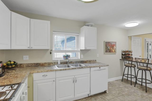 1205 Kenwick Road, Columbus, OH 43209