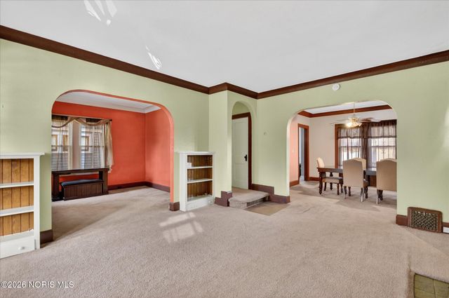 2114 Parkdale Avenue, Toledo, OH 43607