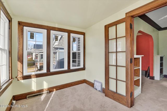 2114 Parkdale Avenue, Toledo, OH 43607