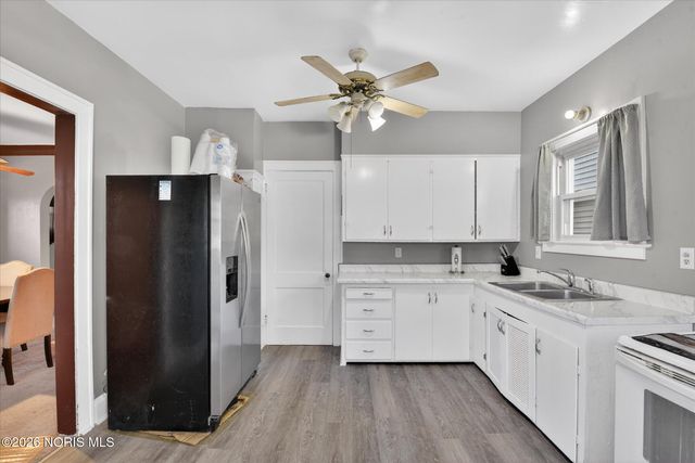 2114 Parkdale Avenue, Toledo, OH 43607