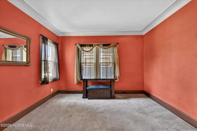 2114 Parkdale Avenue, Toledo, OH 43607