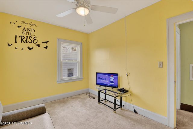 2114 Parkdale Avenue, Toledo, OH 43607