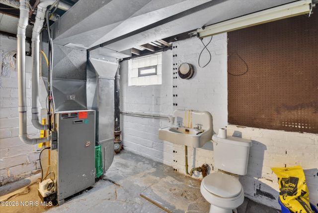 2114 Parkdale Avenue, Toledo, OH 43607