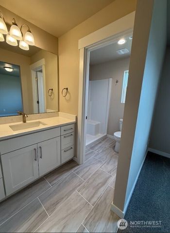 930 W Ted Yao Way, Moses Lake, WA 98837