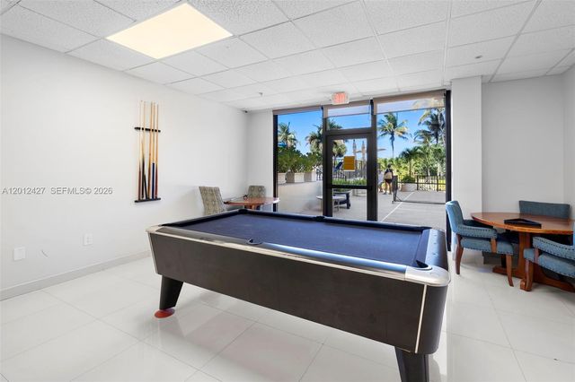 1621 Collins Ave PH1002, Miami Beach, FL 33139