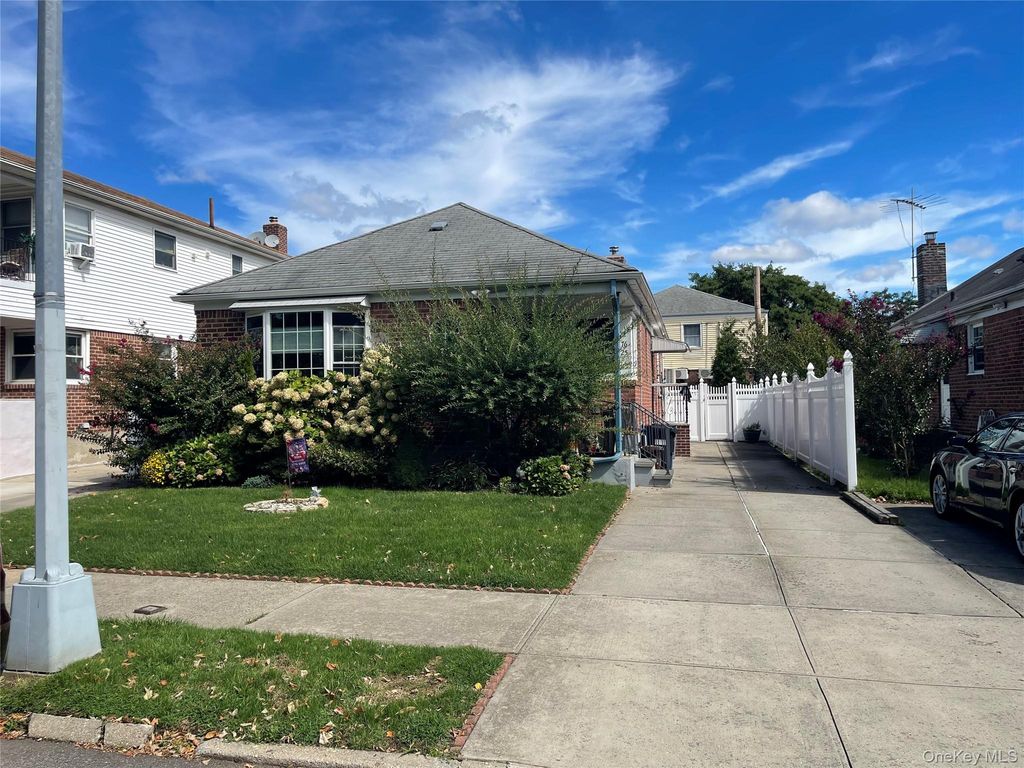 7625 250th Street, Bellerose, NY 11426 — exterior