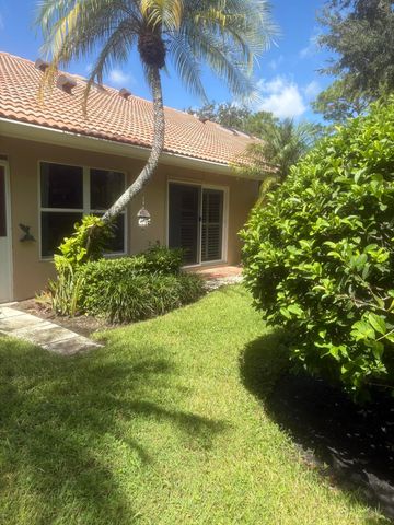 1604 Rosewood Way, Palm Beach Gardens, FL 33418