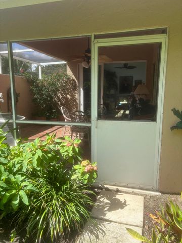 1604 Rosewood Way, Palm Beach Gardens, FL 33418