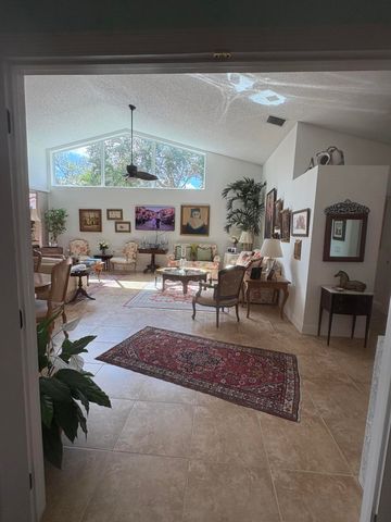1604 Rosewood Way, Palm Beach Gardens, FL 33418