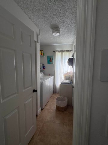 1604 Rosewood Way, Palm Beach Gardens, FL 33418