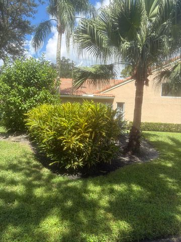1604 Rosewood Way, Palm Beach Gardens, FL 33418