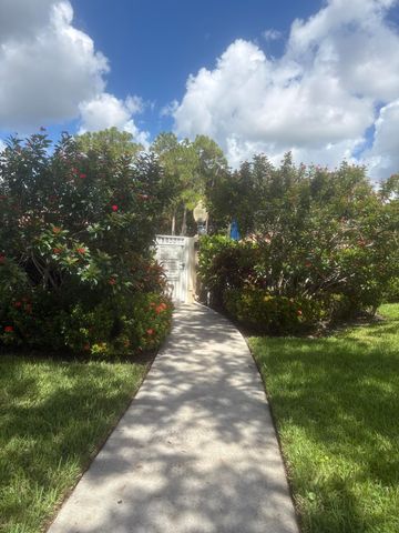 1604 Rosewood Way, Palm Beach Gardens, FL 33418