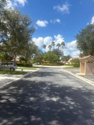 1604 Rosewood Way, Palm Beach Gardens, FL 33418