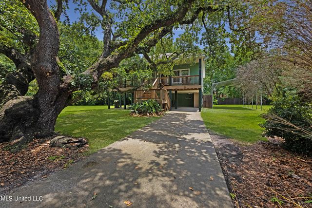 316 Fink Street, Waveland, MS 39576
