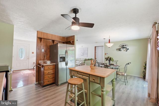 1034 SAINT PAULS DR, Waldorf, MD 20602