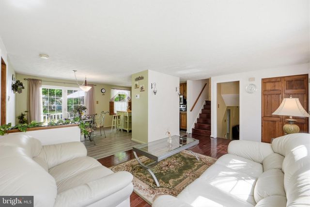1034 SAINT PAULS DR, Waldorf, MD 20602