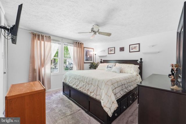 1034 SAINT PAULS DR, Waldorf, MD 20602