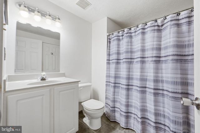 1034 SAINT PAULS DR, Waldorf, MD 20602