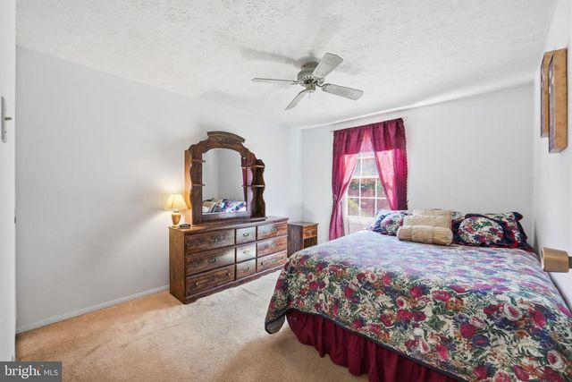 1034 SAINT PAULS DR, Waldorf, MD 20602