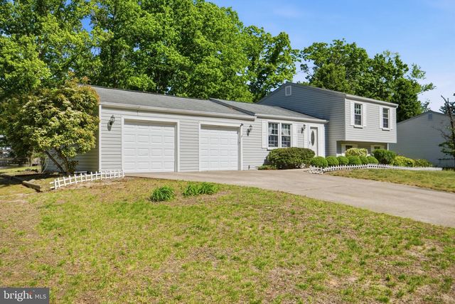 1034 SAINT PAULS DR, Waldorf, MD 20602