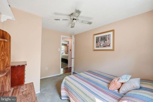 1034 SAINT PAULS DR, Waldorf, MD 20602