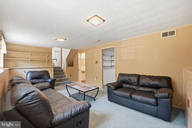 1034 SAINT PAULS DR, Waldorf, MD 20602