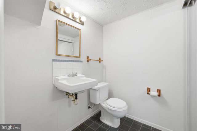 1034 SAINT PAULS DR, Waldorf, MD 20602