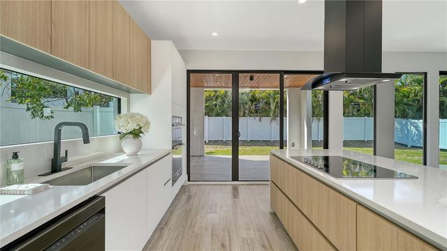 1730 WISCONSIN LANE, Sarasota, FL 34239