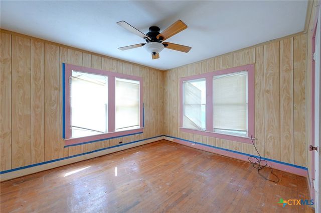 815 Pecan Street, Seguin, TX 78155