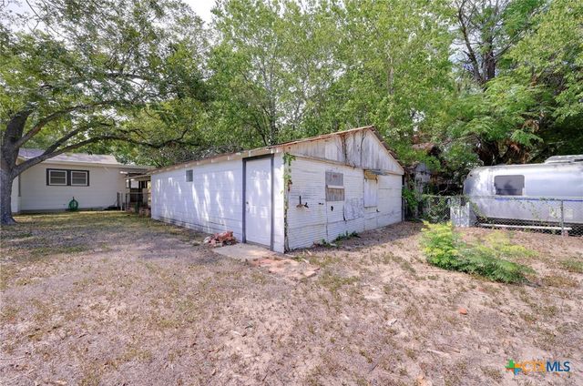 815 Pecan Street, Seguin, TX 78155