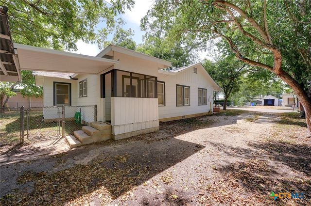 815 Pecan Street, Seguin, TX 78155