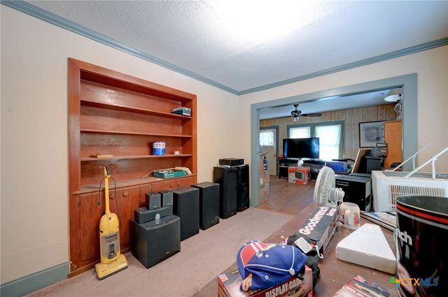 815 Pecan Street, Seguin, TX 78155