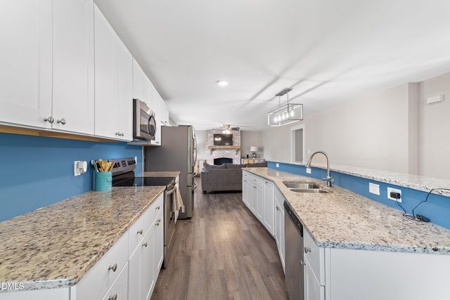 1002 E Maplewood Drive, Benson, NC 27504