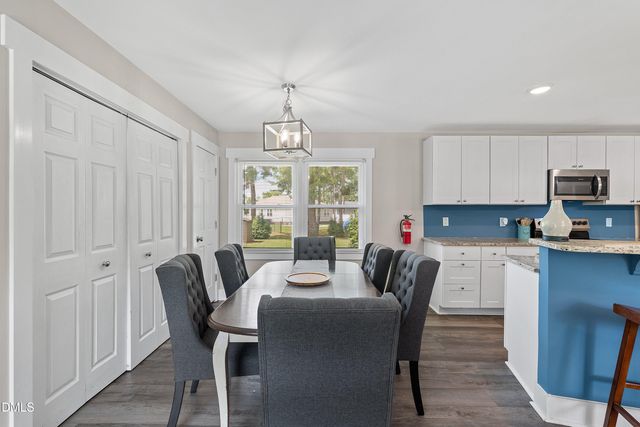 1002 E Maplewood Drive, Benson, NC 27504