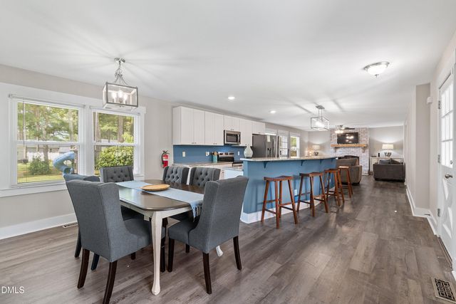 1002 E Maplewood Drive, Benson, NC 27504