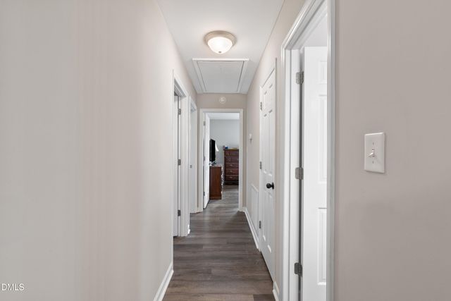 1002 E Maplewood Drive, Benson, NC 27504