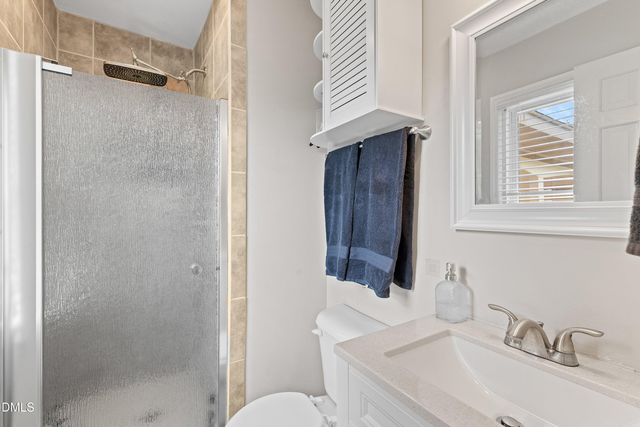 1002 E Maplewood Drive, Benson, NC 27504