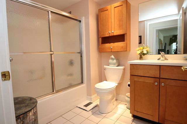 48 Denver Street 303, Saugus, MA 01906