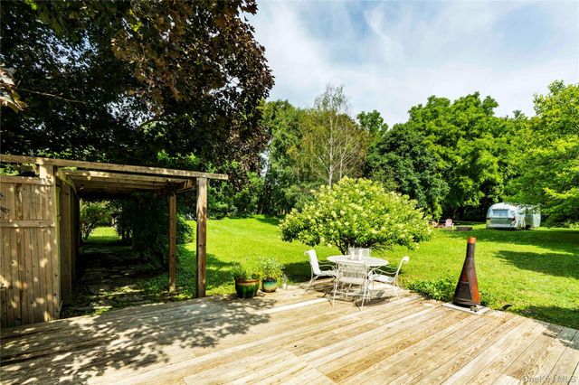 11 Miller Road, Rhinebeck, NY 12572
