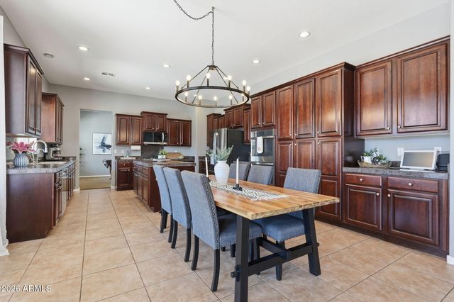 393 W REMINGTON Drive, Chandler, AZ 85286