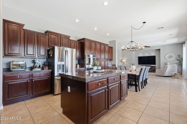 393 W REMINGTON Drive, Chandler, AZ 85286