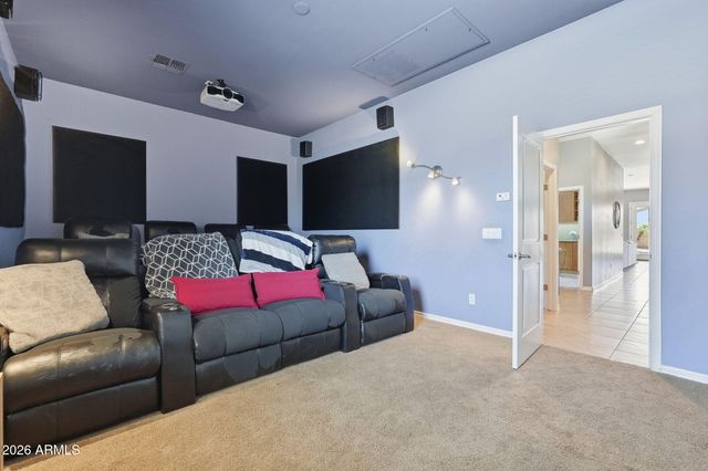 393 W REMINGTON Drive, Chandler, AZ 85286