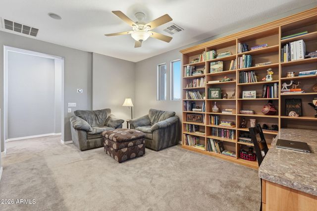 393 W REMINGTON Drive, Chandler, AZ 85286