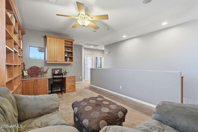 393 W REMINGTON Drive, Chandler, AZ 85286