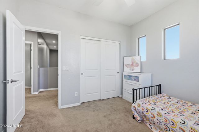 393 W REMINGTON Drive, Chandler, AZ 85286